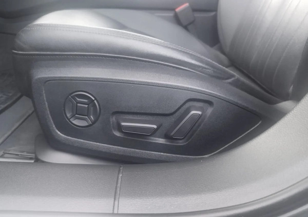 Audi A6 cena 123000 przebieg: 209000, rok produkcji 2019 z Grójec małe 631